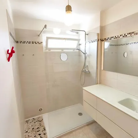 Апартаменты Of 62 M2 With Sea View